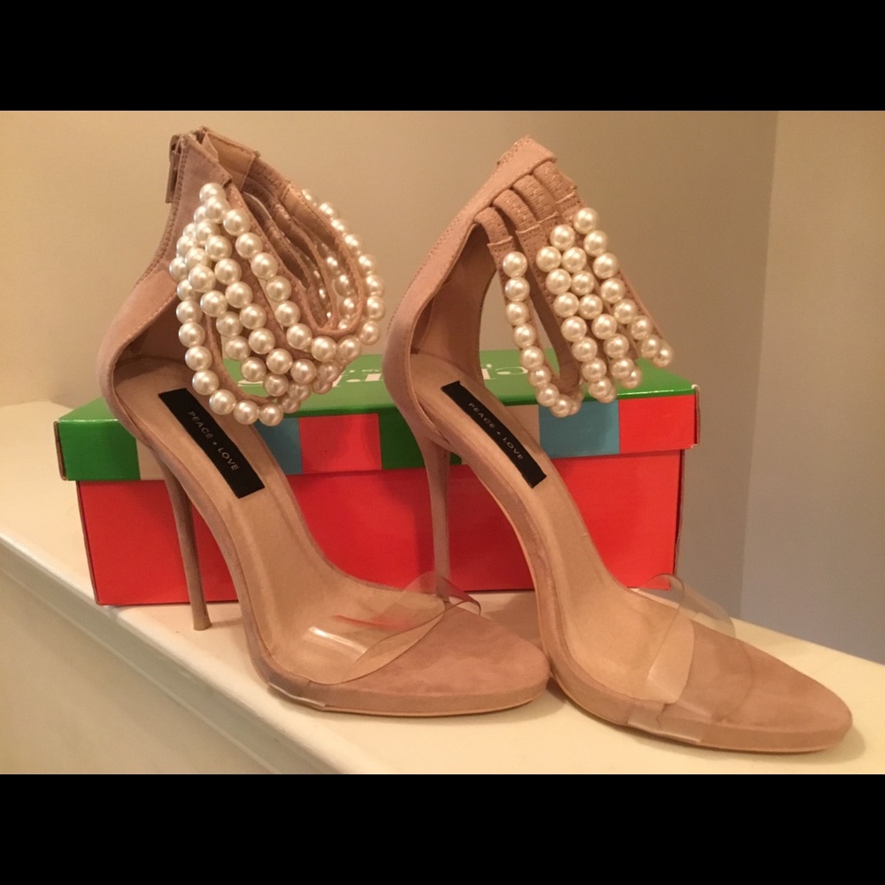 Stilettos Pumps 👠👠🌺👜